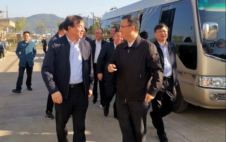 省建设厅党组书记、厅长项永丹赴PA电子常山县天马污水处理厂调研考察